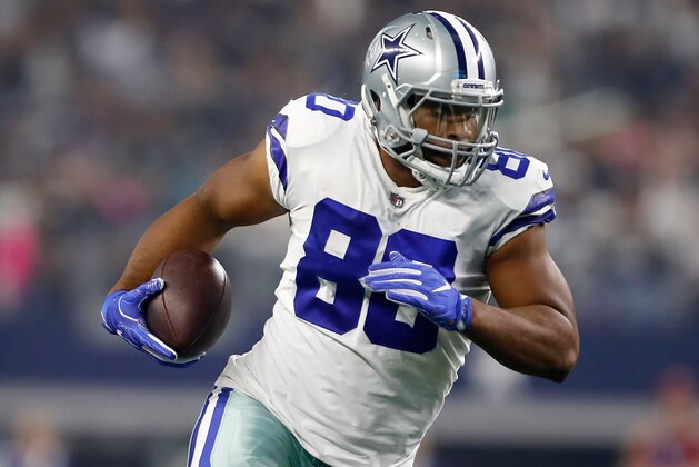 ARLINGTON, TX - OCTOBER 14:  Rico Gathers #80 of the Dallas Cowboys runs the ball against the Jacksonville Jaguars at AT&T Stadium on October 14, 2018 in Arlington, Texas.  (Photo by Wesley Hitt/Getty Images)