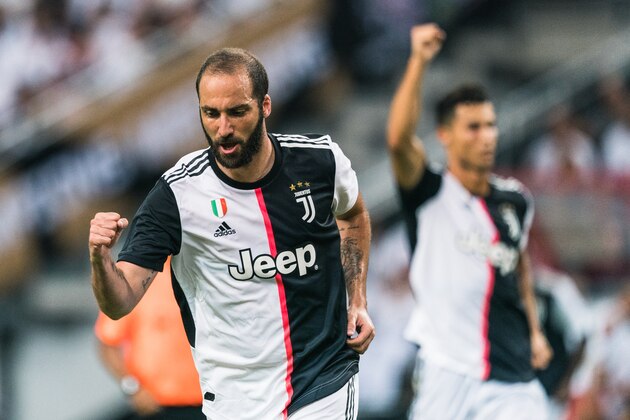 SINGAPORE, SINGAPORE - JULY 21: Juventus player Gonzalo Higuain celebrates 1-1 goal during the International Champions Cup match between Juventus and Tottenham Hotspur at the Singapore National Stadium on July 21, 2019 in Singapore. (Photo by Lampson Yip - Clicks Images/Getty Images)