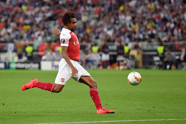 BAKU, AZERBAIJAN - MAY 29:  Alex Iwobi of Arsenal scores his team's first goal during the UEFA Europa League Final between Chelsea and Arsenal at Baku Olimpiya Stadionu on May 29, 2019 in Baku, Azerbaijan. (Photo by Dan Mullan/Getty Images)