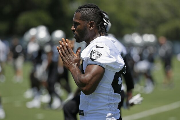 Oakland Raiders wide receiver Antonio Brown during NFL football minicamp Tuesday, June 11, 2019, in Alameda, Calif. (AP Photo/Eric Risberg)