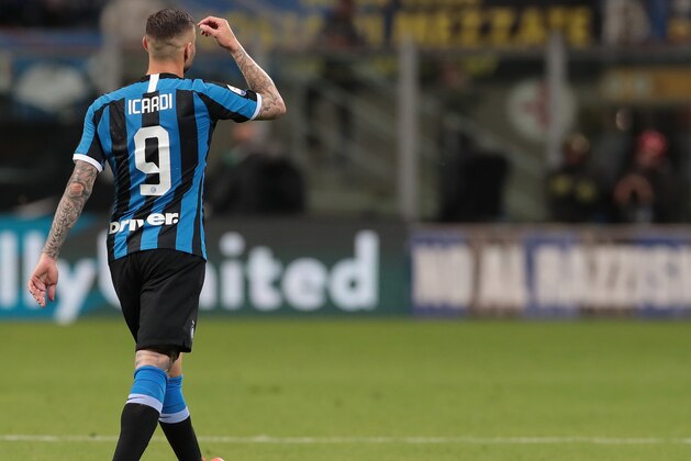 MILAN, ITALY - MAY 26:  Mauro Emanuel Icardi of FC Internazionale looks dejected during the Serie A match between FC Internazionale and Empoli FC at Stadio Giuseppe Meazza on May 26, 2019 in Milan, Italy.  (Photo by Emilio Andreoli/Getty Images)