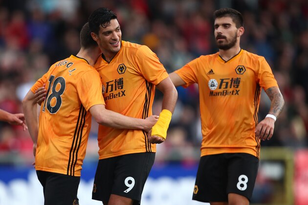 BELFAST, NORTHERN IRELAND - AUGUST 01: Raul Jimenez of Wolverhampton Wanderers celebrates after scoring a goal to make it 1-3 during the UEFA Europa League Second Qualifying round 2nd Leg match between Crusaders and Wolverhampton Wanderers on August 1, 2019 in Belfast, Northern Ireland. (Photo by Robbie Jay Barratt - AMA/Getty Images)