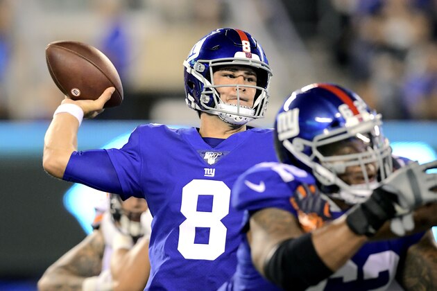 EAST RUTHERFORD, NEW JERSEY - AUGUST 16:  Daniel Jones #8 of the New York Giants attempts a pass against the Chicago Bears in the first half during a preseason game at MetLife Stadium on August 16, 2019 in East Rutherford, New Jersey. (Photo by Steven Ryan/Getty Images)