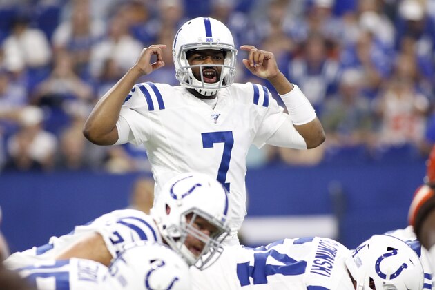 INDIANAPOLIS, INDIANA - AUGUST 17: Jacoby Brissett #7 of the Indianapolis Colts directs his team during the first half of the preseason game against the Cleveland Browns at Lucas Oil Stadium on August 17, 2019 in Indianapolis, Indiana. (Photo by Justin Casterline/Getty Images)