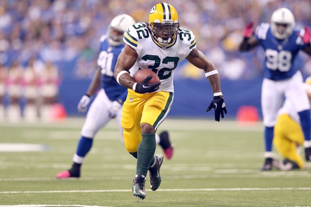 INDIANAPOLIS, IN - OCTOBER 07:  Cedric Benson #32 of the Green Bay Packers runs with the ball during the NFL game against the Indianapolis Colts at Lucas Oil Stadium on October 7, 2012 in Indianapolis, Indiana.  (Photo by Andy Lyons/Getty Images)