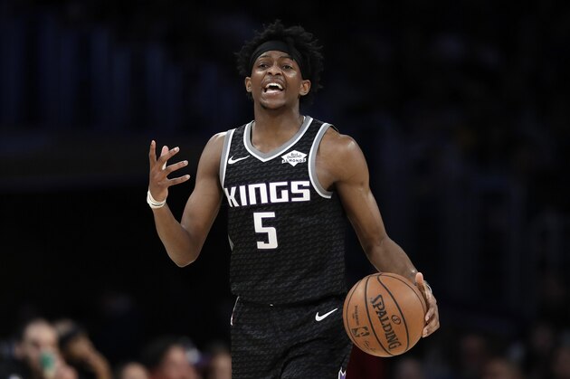 Sacramento Kings' De'Aaron Fox during an NBA basketball game Sunday, March 24, 2019, in Los Angeles. (AP Photo/Marcio Jose Sanchez)