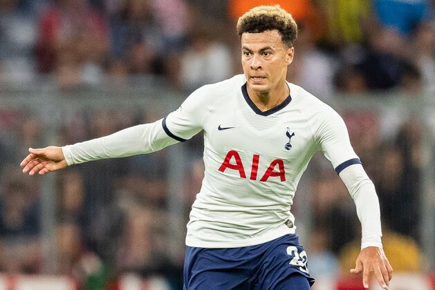MUNICH, GERMANY - JULY 31: Dele Alli of Tottenham Hotspur runs with the ball during the Audi cup 2019 final match between Tottenham Hotspur and Bayern Muenchen at Allianz Arena on July 31, 2019 in Munich, Germany. (Photo by Boris Streubel/Getty Images)