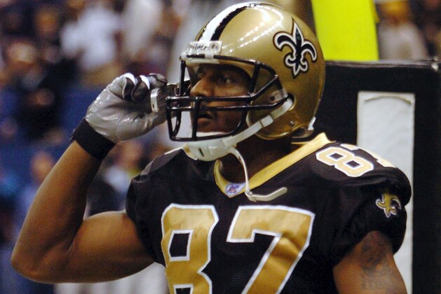 NEW ORLEANS - DECEMBER 14:  Joe Horn #87 of The New Orleans Saints talks on his cell phone after scoring a touchdown against the New York Giants December 14, 2003, at the Superdome in New Orleans, Louisiana.  (Photo by Chris Graythen/Getty Images)
