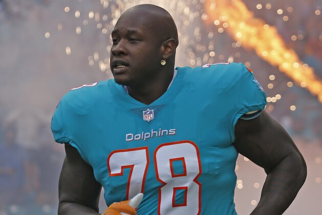 MIAMI GARDENS, FL - NOVEMBER 4: Laremy Tunsil #78 of the Miami Dolphins enters the field for the NFL game against the New York Jets on November 4, 2018 at Hard Rock Stadium in Miami Gardens, Florida. The Dolphins defeated the Jets 20-12. (Photo by Joel Auerbach/Getty Images)