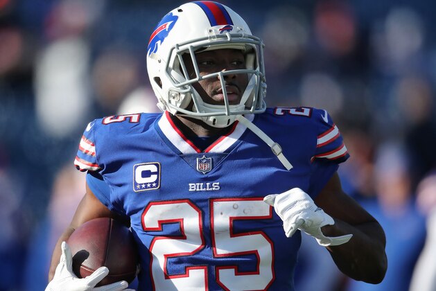 BUFFALO, NY - DECEMBER 09: LeSean McCoy #25 of the Buffalo Bills warms up before the start of NFL game action against the New York Jets at New Era Field on December 9, 2018 in Buffalo, New York. (Photo by Tom Szczerbowski/Getty Images)