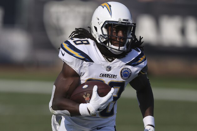 Los Angeles Chargers running back Melvin Gordon (28) runs the ball against the Oakland Raiders during an NFL football game Sunday, Nov. 11, 2018, in Oakland, CA. The Chargers won 20-6. (Daniel Gluskoter/AP Images for Panini)