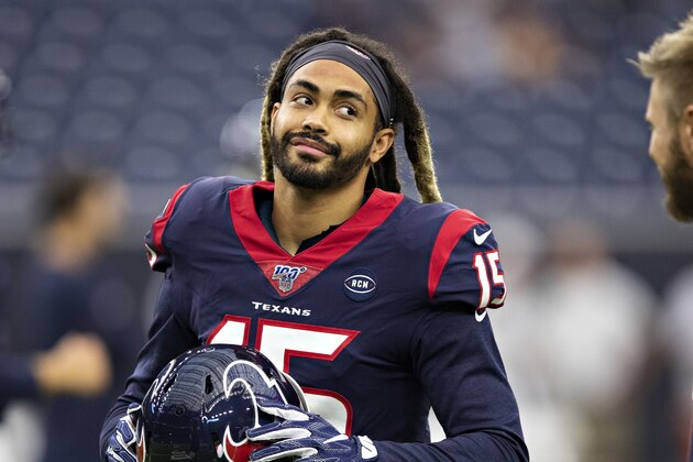 HOUSTON, TX - AUGUST 29:  Will Fuller V #15 of the Houston Texans warms up before a game against the Los Angeles Rams during week four of the preseason at NRG Stadium on August 29, 2019 in Houston, Texas.  (Photo by Wesley Hitt/Getty Images)