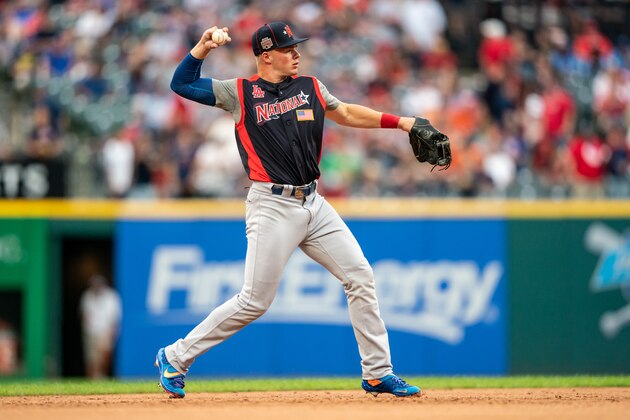 CLEVELAND, OH - JULY 07:  Gavin Lux #10 of the National League Futures Team throws during the SiriusXM All-Star Futures Game on July 7, 2019 at Progressive Field in Cleveland, Ohio. (Photo by Brace Hemmelgarn/Minnesota Twins/Getty Images)