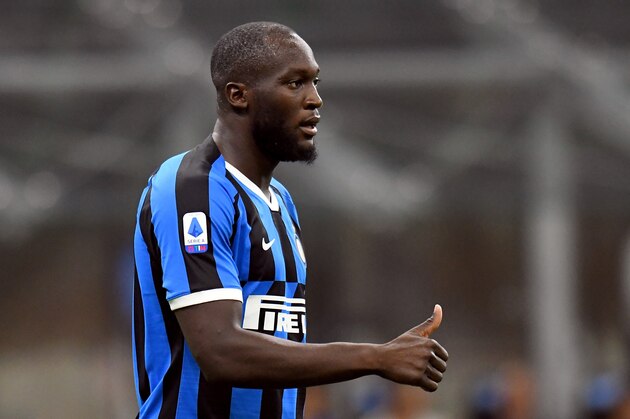 MILAN, ITALY - AUGUST 26:  Romelu Lukaku of FC Internazionale  gestures during the Serie A match between FC Internazionale and US Lecce at Stadio Giuseppe Meazza on August 26, 2019 in Milan, Italy.  (Photo by Alessandro Sabattini/Getty Images)