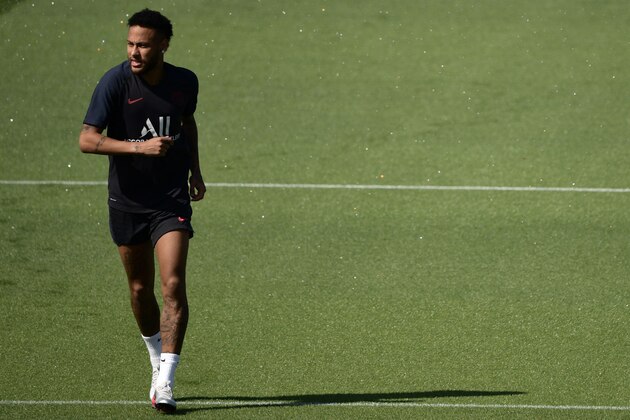 PSG's Brazilian forward Neymar attends a training session in Ooredoo training center in Saint-Germain-en-Laye on August 29, 2019. (Photo by Martin BUREAU / AFP)        (Photo credit should read MARTIN BUREAU/AFP/Getty Images)