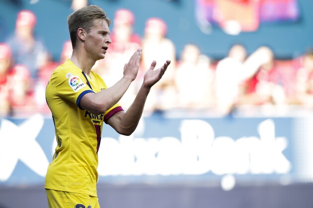 PAMPLONA, SPAIN - AUGUST 31: Frenkie de Jong of FC Barcelona during the La Liga Santander  match between Osasuna v FC Barcelona at the Estadio El Sadar on August 31, 2019 in Pamplona Spain (Photo by David S. Bustamante/Soccrates/Getty Images)