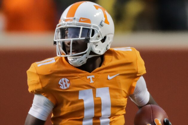 KNOXVILLE, TN - NOVEMBER 10: Jordan Murphy #11 of the Tennessee Volunteers runs for yards during the second half of the game between the Kentucky Wildcats and the Tennessee Volunteers at Neyland Stadium on November 10, 2018 in Knoxville, Tennessee. Tennessee won the game 24-7. (Photo by Donald Page/Getty Images)
