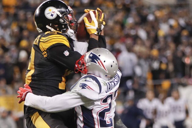 New England Patriots defensive back J.C. Jackson (27) breaks up a pass tp Pittsburgh Steelers wide receiver JuJu Smith-Schuster (19) during the second half of an NFL football game in Pittsburgh, Sunday, Dec. 16, 2018. (AP Photo/Keith Srakocic)