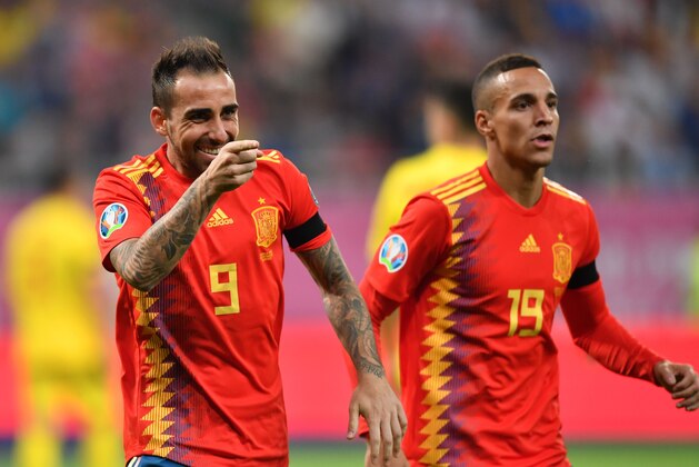 Paco Alcacer (L) of Spain celebrates after he scored 2-0 goal during the Euro 2020 football qualification match between Romania and Spain in Bucharest, Romania, on September 5, 2019. (Photo by Daniel MIHAILESCU / AFP)        (Photo credit should read DANIEL MIHAILESCU/AFP/Getty Images)