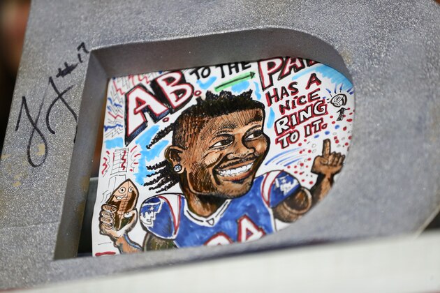 FOXBOROUGH, MASSACHUSETTS - SEPTEMBER 08: A detail of a sign for Antonio Brown (not pictured) during the game between the New England Patriots and the Pittsburgh Steelers at Gillette Stadium on September 08, 2019 in Foxborough, Massachusetts. (Photo by Adam Glanzman/Getty Images)