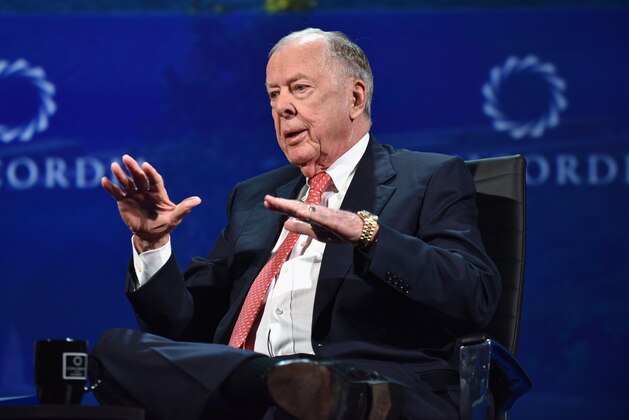 NEW YORK, NY - SEPTEMBER 19:  Founder & Chairman, BP Capital Management T. Boone Pickens speaks at the 2016 Concordia Summit - Day 1 at Grand Hyatt New York on September 19, 2016 in New York City.  (Photo by Bryan Bedder/Getty Images for Concordia Summit)