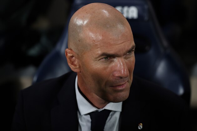 VILLAREAL, SPAIN - SEPTEMBER 01: Head coach Zinedin Zidane of Real Madrid CF looks on prior to the Liga match between Villarreal CF and Real Madrid CF at Estadio de la Ceramica on September 01, 2019 in Villareal, Spain. (Photo by David Ramos/Getty Images)