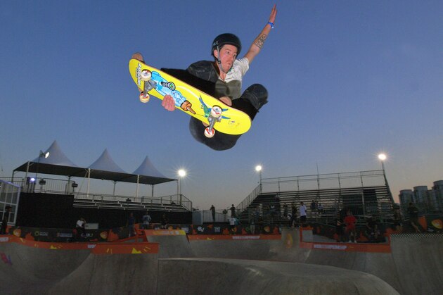 TOPSHOT - US' three-time Olympic gold medalist freestyle snowboarder Shaun White during a practice session at the World Park Skateboarding Championship in Sao Paulo on September 9, 2019. - White has decided to professionally compete in Skateboarding after a successful career as a snowboarder. The championship will be qualifier for the Tokyo 2020 Olympics where Skateboarding will feature for the first time as an event. (Photo by CARL DE SOUZA / AFP)        (Photo credit should read CARL DE SOUZA/AFP/Getty Images)