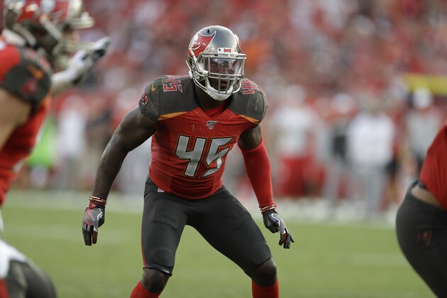 Tampa Bay Buccaneers linebacker Devin White (45) works against the San Francisco 49ers during the second half an NFL football game, Sunday, Sept. 8, 2019, in Tampa, Fla. (AP Photo/Chris O'Meara)
