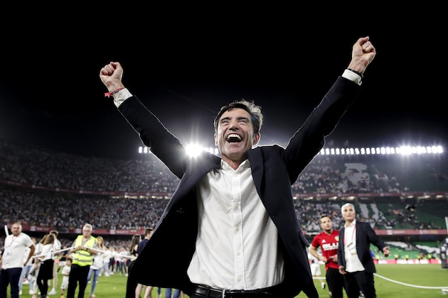 SEVILLIA, SPAIN - MAY 25: coach Marcelino of Valencia CF during the Spanish Copa del Rey  match between FC Barcelona v Valencia at the Benito Villamarin Stadium on May 25, 2019 in Sevillia Spain (Photo by David S. Bustamante/Soccrates/Getty Images)