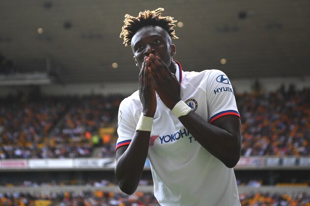 WOLVERHAMPTON, ENGLAND - SEPTEMBER 14: Tammy Abraham of Chelsea celebrates after scoring his team's fourth goal during the Premier League match between Wolverhampton Wanderers and Chelsea FC at Molineux on September 14, 2019 in Wolverhampton, United Kingdom. (Photo by Clive Mason/Getty Images)