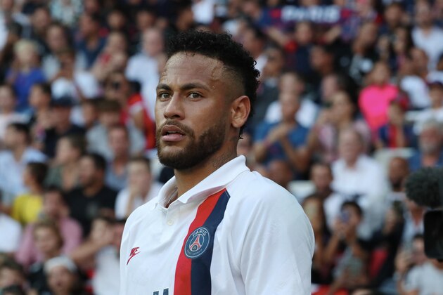 PARIS, FRANCE - SEPTEMBER 14:  Neymar Jr #10 of Paris Saint-Germain reacts during the Ligue 1 match between Paris Saint-Germain and RC Strasbourg at Parc des Princes on September 14, 2019 in Paris, France.  (Photo by Xavier Laine/Getty Images)