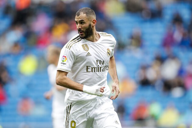 MADRID, SPAIN - SEPTEMBER 14: Karim Benzema of Real Madrid during the La Liga Santander  match between Real Madrid v Levante at the Santiago Bernabeu on September 14, 2019 in Madrid Spain (Photo by David S. Bustamante/Soccrates/Getty Images)