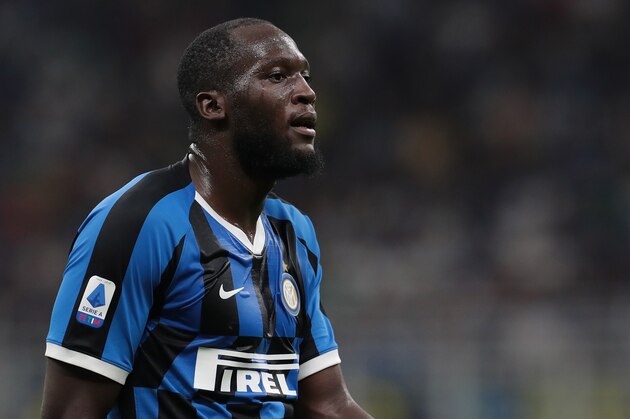 MILAN, ITALY - SEPTEMBER 14:  Romelu Lukaku of FC Internazionale looks on during the Serie A match between FC Internazionale and Udinese Calcio at Stadio Giuseppe Meazza on September 14, 2019 in Milan, Italy.  (Photo by Emilio Andreoli/Getty Images)