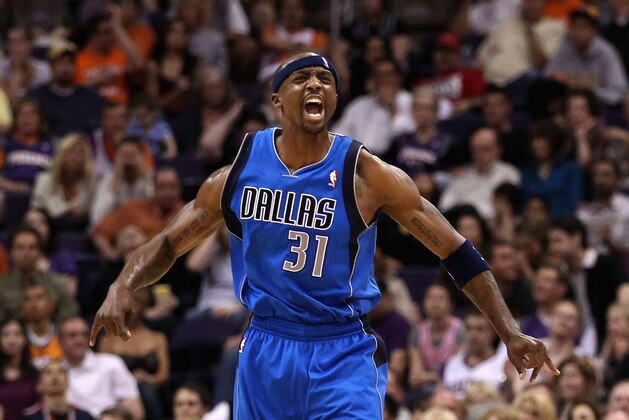 PHOENIX, AZ - MARCH 27:  Jason Terry #31 of the Dallas Mavericks celebrates after hitting a three point shot against the Phoenix Suns during the NBA game at US Airways Center on March 27, 2011 in Phoenix, Arizona.  The Mavericks defeated the Suns 91-83.  NOTE TO USER: User expressly acknowledges and agrees that, by downloading and or using this photograph, User is consenting to the terms and conditions of the Getty Images License Agreement.  (Photo by Christian Petersen/Getty Images)