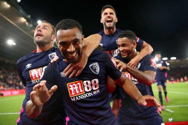 SOUTHAMPTON, ENGLAND - SEPTEMBER 20: Callum Wilson of AFC Bournemouth celebrates after scoring his team's third goal with his team mates during the Premier League match between Southampton FC and AFC Bournemouth at St Mary's Stadium on September 20, 2019 in Southampton, United Kingdom. (Photo by Alex Pantling/Getty Images)