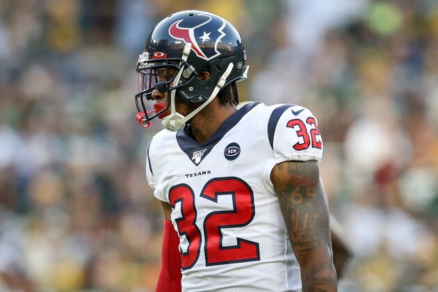 GREEN BAY, WISCONSIN - AUGUST 08:  Lonnie Johnson Jr. #32 of the Houston Texans lines up for a play in the first quarter against the Green Bay Packers during a preseason game at Lambeau Field on August 08, 2019 in Green Bay, Wisconsin. (Photo by Dylan Buell/Getty Images)