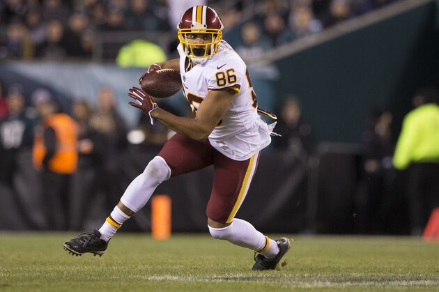 PHILADELPHIA, PA - DECEMBER 03: Jordan Reed #86 of the Washington Redskins runs with the ball against the Philadelphia Eagles at Lincoln Financial Field on December 3, 2018 in Philadelphia, Pennsylvania. (Photo by Mitchell Leff/Getty Images)