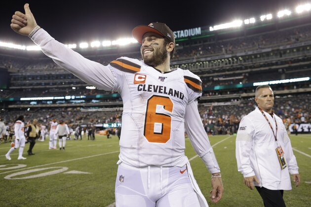Cleveland Browns quarterback Baker Mayfield (6) gestures to fans after an NFL football game against the New York Jets, Monday, Sept. 16, 2019, in East Rutherford, N.J. (AP Photo/Adam Hunger)