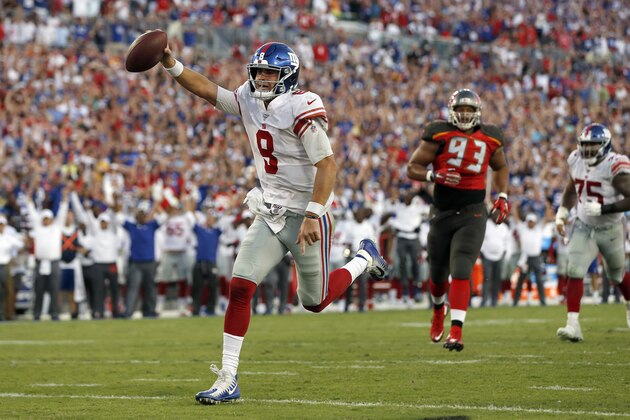 New York Giants quarterback Daniel Jones (8) scores on a 7-yard touchdown run against the Tampa Bay Buccaneers during the second half of an NFL football game Sunday, Sept. 22, 2019, in Tampa, Fla. (AP Photo/Mark LoMoglio)