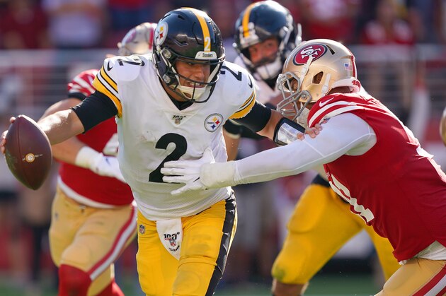 SANTA CLARA, CALIFORNIA - SEPTEMBER 22: Mason Rudolph #2 of the Pittsburgh Steelers fights off the tackle of Arik Armstead #91 of the San Francisco 49ers during the fourth quarter of an NFL football game at Levi's Stadium on September 22, 2019 in Santa Clara, California. The 49ers won the game 24-20. (Photo by Thearon W. Henderson/Getty Images)