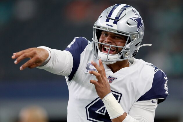 ARLINGTON, TEXAS - SEPTEMBER 22: Dak Prescott #4 of the Dallas Cowboys works through pregame warm ups before taking on the Miami Dolphins at AT&T Stadium on September 22, 2019 in Arlington, Texas. (Photo by Tom Pennington/Getty Images)