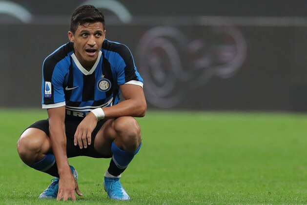 MILAN, ITALY - SEPTEMBER 14:  Alexis Sanchez of FC Internazionale looks on during the Serie A match between FC Internazionale and Udinese Calcio at Stadio Giuseppe Meazza on September 14, 2019 in Milan, Italy.  (Photo by Emilio Andreoli/Getty Images)