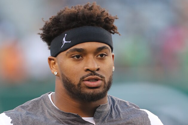 EAST RUTHERFORD, NJ - AUGUST 29: Safety Jamal Adams #33 of the New York Jets in action during warm ups against the Philadelphia Eagles at MetLife Stadium on August 29, 2019 in East Rutherford, New Jersey. (Photo by Al Pereira/Getty Images)