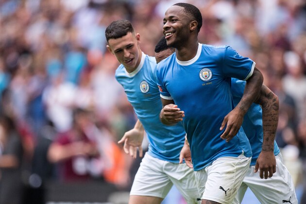 LONDON, ENGLAND - AUGUST 04: Phil Foden, Gabriel Jesus and Raheem Sterling of Manchester City celebrate after winning penalty shootout during the FA Community Shield match between Liverpool and Manchester City at Wembley Stadium on August 4, 2019 in London, England. (Photo by Sebastian Frej/MB Media/Getty Images)