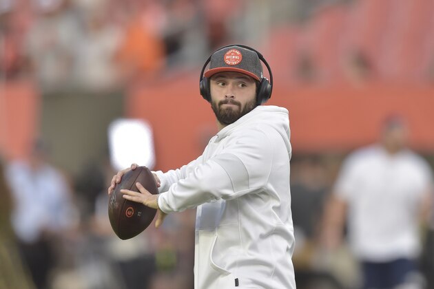 Cleveland Browns quarterback Baker Mayfield (6) warms up before an NFL football game against the Los Angeles Rams, Sunday, Sept. 22, 2019, in Cleveland. The Rams won 20-13. (AP Photo/David Richard)