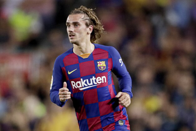 BARCELONA, SPAIN - SEPTEMBER 24: Antoine Griezmann of FC Barcelona  during the La Liga Santander  match between FC Barcelona v Villarreal at the Camp Nou on September 24, 2019 in Barcelona Spain (Photo by Rico Brouwer/Soccrates/Getty Images)