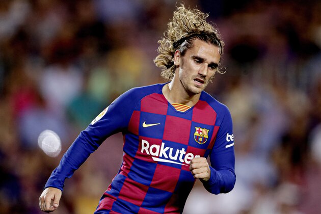 BARCELONA, SPAIN - SEPTEMBER 24: Antoine Griezmann of FC Barcelona  during the La Liga Santander  match between FC Barcelona v Villarreal at the Camp Nou on September 24, 2019 in Barcelona Spain (Photo by Rico Brouwer/Soccrates/Getty Images)