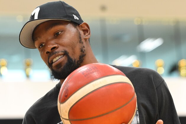 EL SEGUNDO, CA - AUGUST 15: Kevin Durant looks on during 2019 USA Basketball Men's National Team Training Camp at UCLA Health Training Center on August 15, 2019 in El Segundo, California. NOTE TO USER: User expressly acknowledges and agrees that, by downloading and/or using this Photograph, user is consenting to the terms and conditions of the Getty Images License Agreement. Mandatory Copyright Notice: Copyright 2019 NBAE (Photo by Andrew D. Bernstein/NBAE via Getty Images)