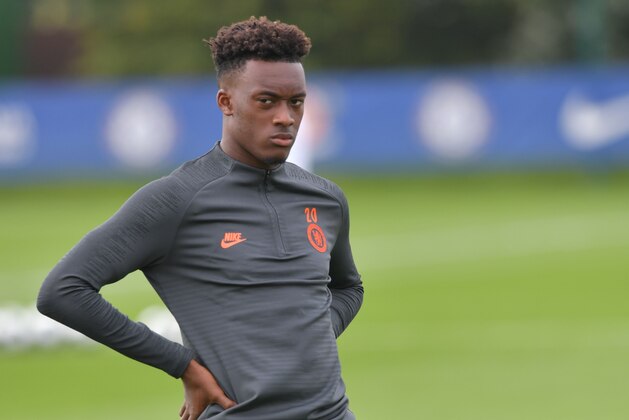 Chelsea's English midfielder Callum Hudson-Odoi takes part in a training sesssion at their Cobham complex in south west London on the eve of their Champions league group stage football match against Valencia on September 16, 2019. (Photo by OLLY GREENWOOD / AFP)        (Photo credit should read OLLY GREENWOOD/AFP/Getty Images)