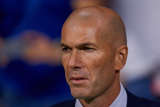 MADRID, SPAIN - SEPTEMBER 28: Zinedine Zidane head coach of Real Madrid CF looks on prior to the La Liga match between Club Atletico de Madrid and Real Madrid CF at Wanda Metropolitano on September 28, 2019 in Madrid, Spain. (Photo by David Aliaga/MB Media/Getty Images)